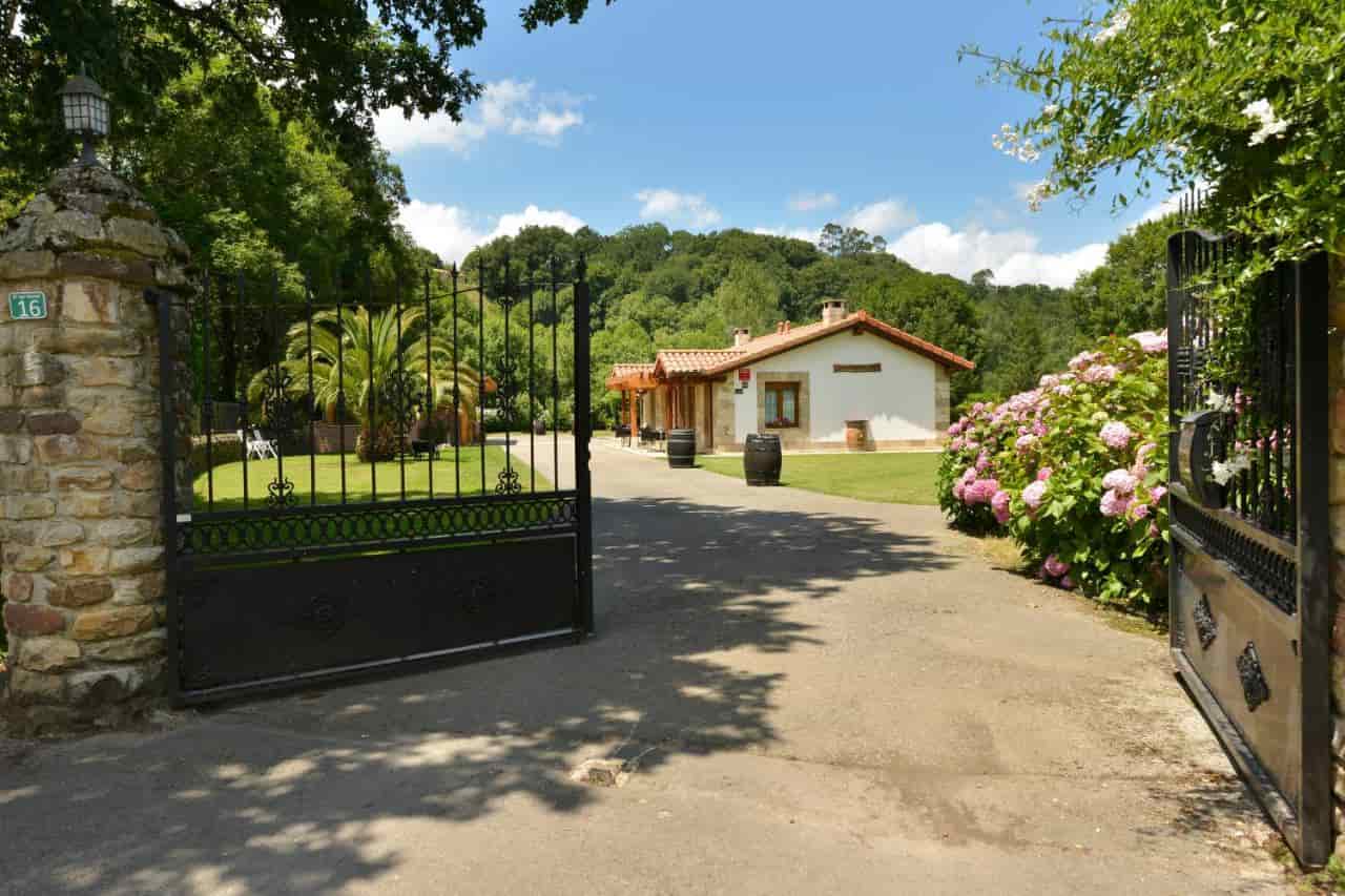 Piscina climatizada y cubierta 365 días