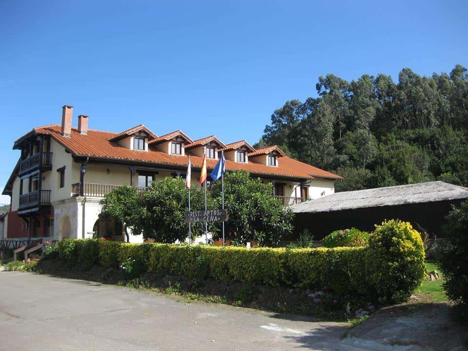 Apartamentos La Ceña