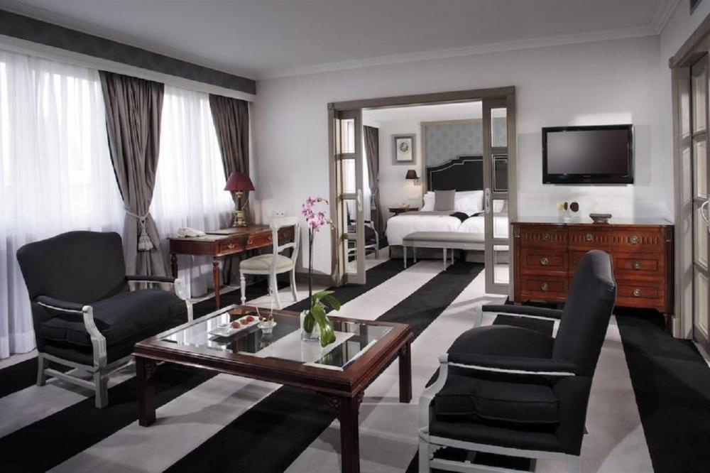 habitación triple hotel Melia Castilla