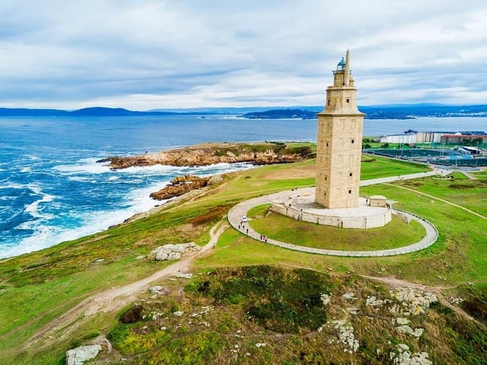 La Coruña y Ferrol.