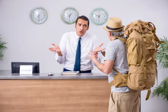 El gran secreto: muchos hoteles sí aceptan perros, solo que no lo dicen.